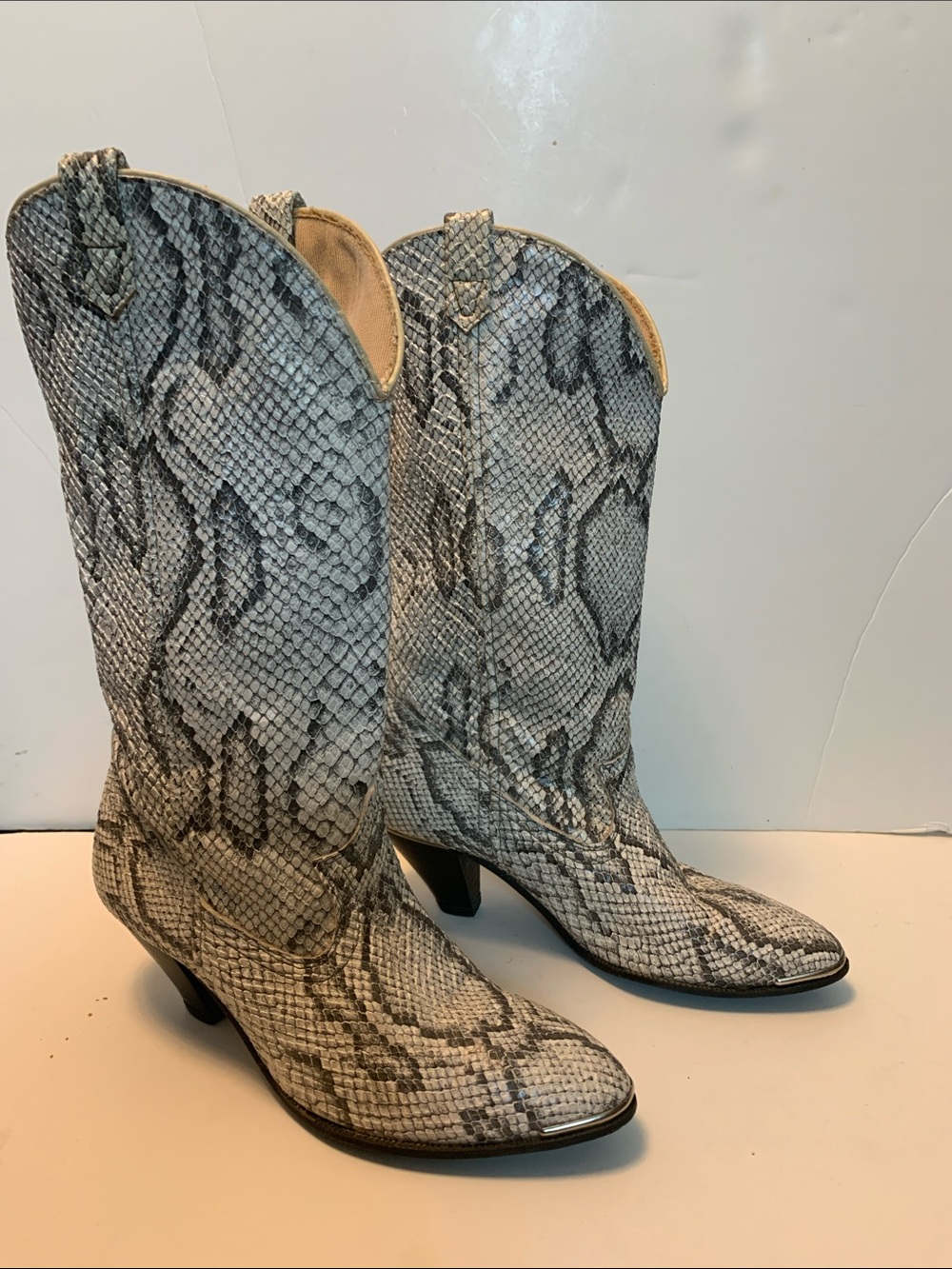 Vtg ACME Gray Snake-Print Mid-Calf Western Boots